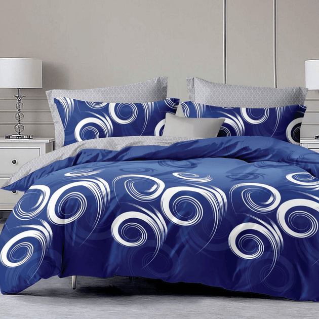 Posteljina NS60-BLU sa spiralnim belim uzorkom na tamno plavoj pozadini