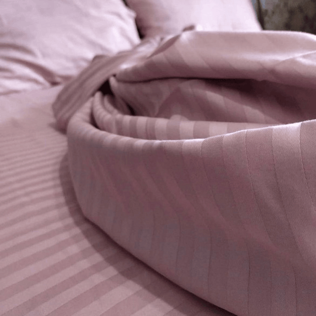 Posteljina DM-PNK od damast pamuka u svetlo roze boji