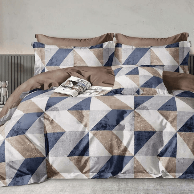 Posteljina NS70-RMB sa plavo-bež geometrijskim uzorkom